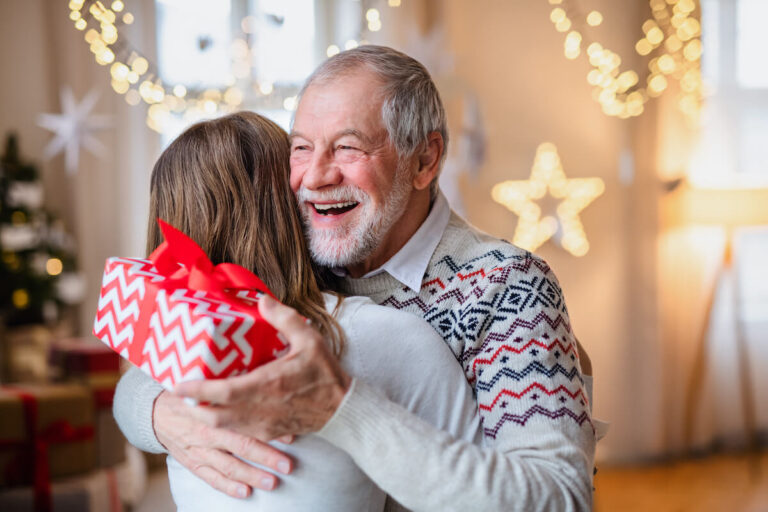 Engaging holiday activities for seniors
